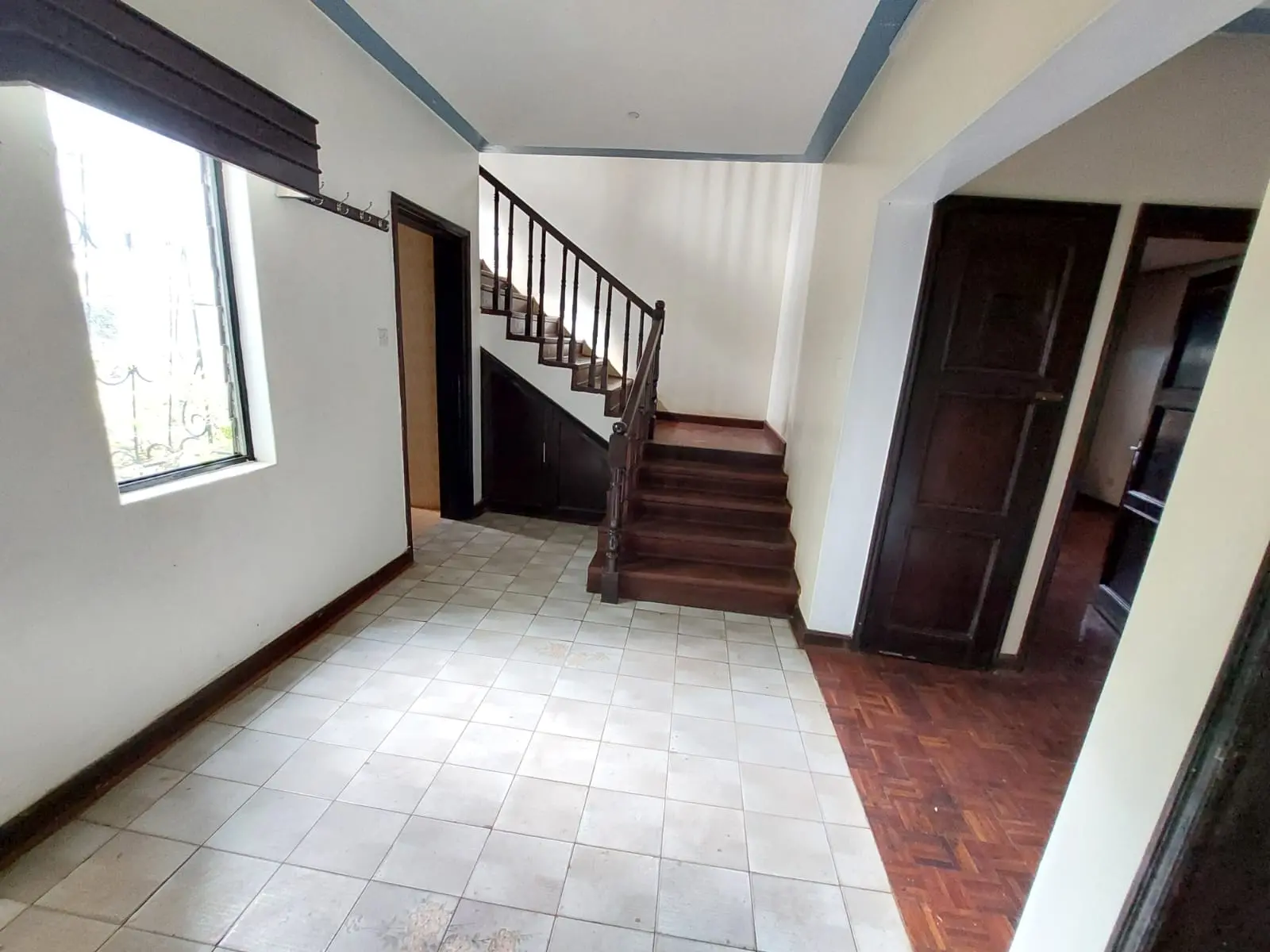5 bedroom house in Ridgeways